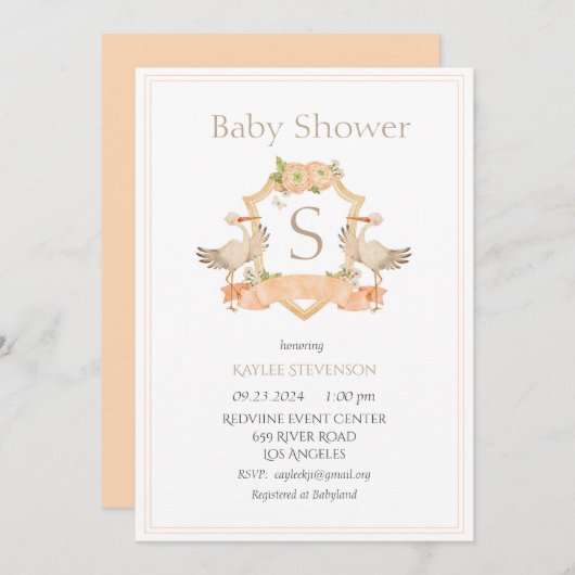 Invitation Monogramme moderne Peach Crest Storks Baby (Devant / Derrière)