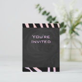 Invitation Monogramme noir et rose Zebra (Debout devant)