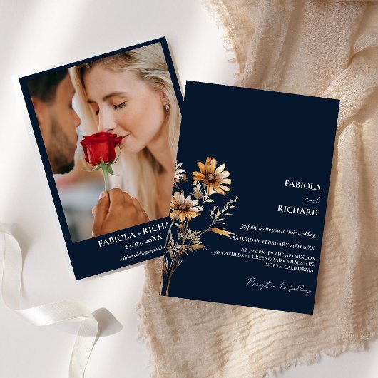 Invitation Monogramme Whimsical Boho Blue Fleur sauvage Maria