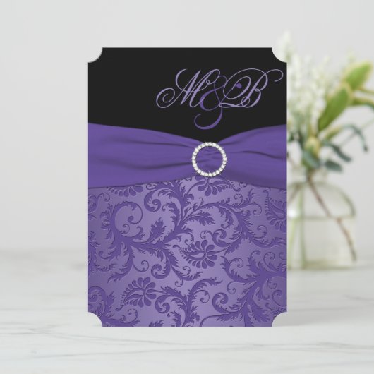 Invitation monographique en damas violet et noir (Debout devant)