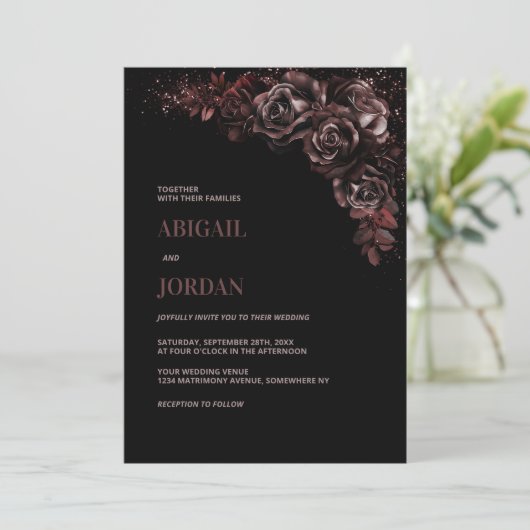 Invitation Moody Chocolate Floral Mariage (Debout devant)