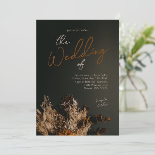 Invitation Moody Modern Dark Boho Rustique Floral Mariage (Debout devant)