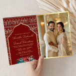 Invitation Motif de Peacock or rouge Floral Indien Mariage<br><div class="desc">Éblouissez vos invités avec cette élégante invitation tout en un mariage indien avec un arrière - plan motif paon magnifique et de belles fleurs avec code QR pour RSVP en ligne. Ajoutez simplement les détails de votre événement sur ce modèle facile à utiliser et ornez cette carte avec votre photo...</div>