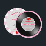 Invitation Musique Retro Vinyl Record<br><div class="desc">Un design cool avec un disque vinyle rétro et faux étiquette plus de mignons coeurs d'amour de style rockabilly. Il vous suffit de modifier vos données personnelles sans frais supplémentaires. Idéal pour les mélomanes ou les couples à la recherche d'un style rockabilly rétro.</div>