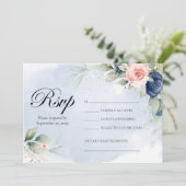 Invitation Navy and Blush Floral Wedding RSVP (Debout devant)