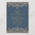 Invitation Navy Blue 90th Birthday Party Dentelle d'or unique<br><div class="desc">Navy Blue 90th Birthday Party Invitations uniques de dentelle d'or. Customisé aux détails de votre anniversaire : Âge, nom, date et heure, lieu etc. Présente une belle dentelle dorée et la typographie sur un arrière - plan bleu Navy. Vous pouvez changer la couleur arrière - plan. De grandes invitations à...</div>