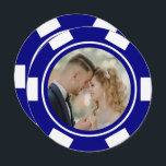 Invitation Navy Blue Vegas Poker Chip Mariage Elopement Party<br><div class="desc">Éblouissez vos amis et votre famille en leur envoyant ces puces de poker bleu marine et blanc mariage photo elopement invitations faire-part/fête. Ils attendent avec impatience de se joindre à vous pour cette fête inoubliable !</div>