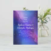 Invitation Nebula violette Art céleste Mariage spatial (Debout devant)