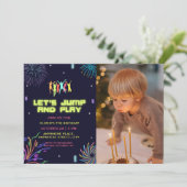 Invitation Neon kids trampoline parc photo anniversaire (Debout devant)