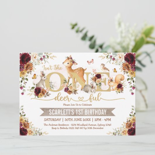 Invitation N'est-elle pas un seul cerf de automne Woodland 1e (Debout devant)