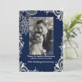 Invitation noces de dentelle blanche bleue marine 50 ans (Debout devant)