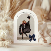 Invitation Nœud bleu marine avec arche de graduation à paille