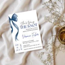 Nœud bleu qu'elle noue le shower de mariage