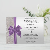 Invitation Nœud en soie violette et sequins argentés 18ème an (Debout devant)