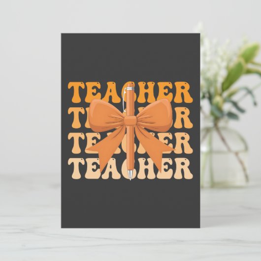 Invitation Nœud papillon de remerciement pour enseignant de r (Debout devant)