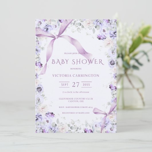 Invitation Nœuds Violets & Fleurs Élégant Bébé (Debout devant)
