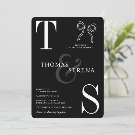Invitation Noir & Blanc Monochrome Bold Chic Moderne Bow (Debout devant)