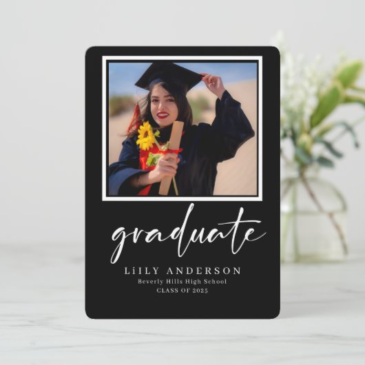 Invitation noir Classe de Graduation Photo Moderne de 2025 (Debout devant)