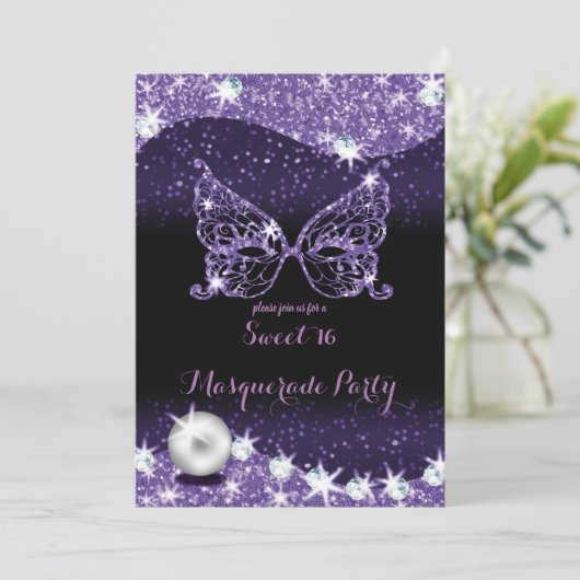 Invitation noir et violet masquerade douce 16 parties scintil (Debout devant)