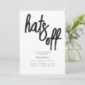 Invitation noire et blanche des casquettes du Off  (Debout devant)