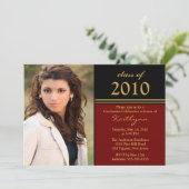 Invitation noire et rouge d'obtention du diplôme (Debout devant)