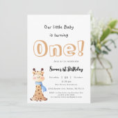 Invitation Notre bébé devient une girafe mignonne 1er anniver (Debout devant)