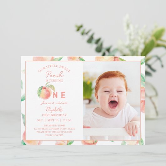 Invitation Notre petite pêche douce est une photo pour bébé d (Debout devant)