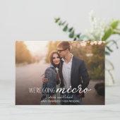 Invitation Nous allons micro-réduire l'annonce de mariage (Debout devant)
