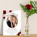 Invitation Nous Faisons Toujours Des Roses Rouges Et Roses Ro<br><div class="desc">Cette belle invitation de renouvellement de voeux/fête d'anniversaire comporte un élégant titre de script "We Still Do". Il a un design simple mais élégant avec des lettres de script fantaisie sur un arrière - plan blanc classique, et votre photo dans un cadre ovale entouré de roses d'aquarelle peint à la...</div>
