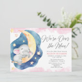 Invitation Nous sommes au-dessus du baby shower de la lune de (Debout devant)