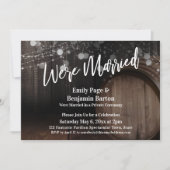 Invitation Nous sommes mariés Rustic Wood Barrel and Lights (Devant)
