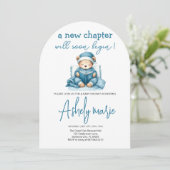 Invitation Nouveau Chapitre Teddy bleu garçon baby shower Our (Debout devant)