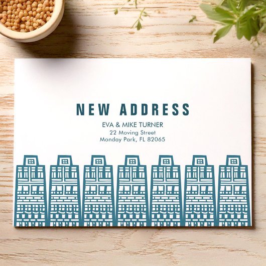 Invitation Nouvelle adresse bleue avec des bâtiments de dessi