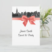 Invitation NYC large Skyline Etched BW Coral Sweet 16 (Debout devant)