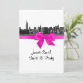 Invitation NYC large Skyline Etched BW Hot rose Sweet 16 (Debout devant)
