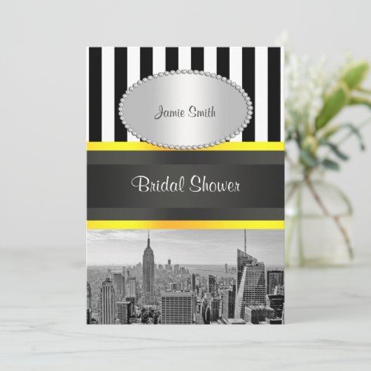 Invitation NYC Skyline BW Blk Wht Strp Yellow P Fête des mari (Debout devant)