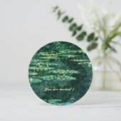 Invitation NYMPHÉAS DANS UN POND VERT par Claude Monet (Debout devant)