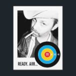 Invitation Objectif de l'invitation aux Bulls Eye 70th Birthd<br><div class="desc">Invitation votre tireur, soldat, chasseur ou amateur de fléchettes préféré "Easy Target", à une fête d'anniversaire de soixante-dixième anniversaire en leur honneur. Customisez toute la copie pour convenir à votre événement. Une façon amusante de surprendre votre tireur d'élite sans méfiance et de sortir le mot avec un sens du humour...</div>