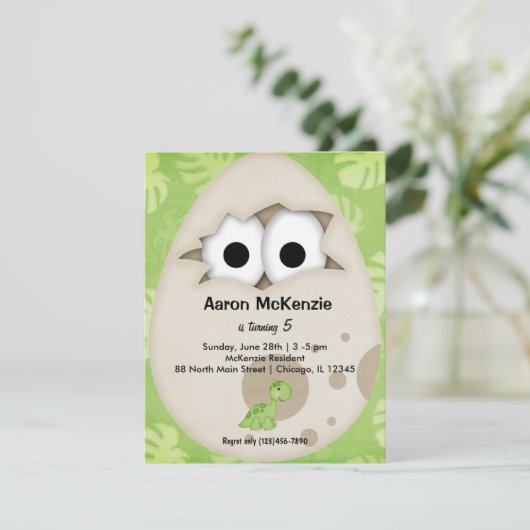 Invitation Oeuf Dinosaure (Debout devant)