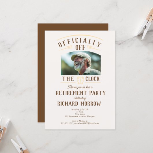 Invitation “Officially Off the Clock” Photo Retirement Party (Devant/Arrière en situation)
