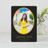 Invitation officiel de la fête de graduation | Élé (Debout devant)