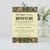 Invitation Oh le cerf commun, un petit mâle est sur son (Debout devant)
