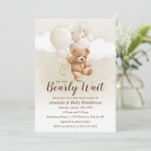 Invitation On peut attendre avant un Baby shower d'ours en pe (Debout devant)