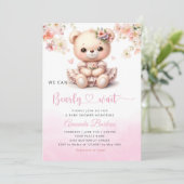 Invitation On peut attendre Teddy Bear Baby shower fille (Debout devant)