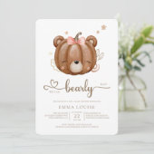 Invitation On Peut Attendre Un Petit Citrouille Bébé Fille (Debout devant)