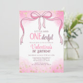 Invitation Onederful Coquette Pink Bow Parties scintillant 1e (Debout devant)