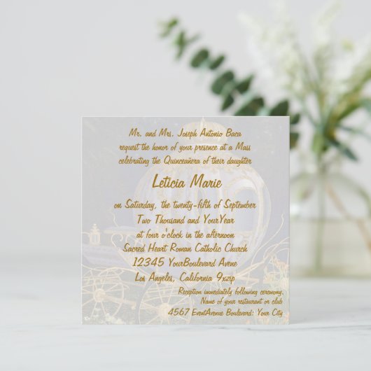 Invitation Or et blanc de princesse de conte de fées de (Debout devant)