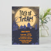 Invitation Orange and Black Trick or Treat Halloween Party (Debout devant)