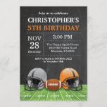 Invitation Orange de fête d'anniversaire d'invitation<br><div class="desc">Fête d'anniversaire d'invitation d'anniversaire du football. Invitation de fête d'anniversaire de garçon ou de fille. Coup orienté d'anniversaire de sport du football. Orange et blanc. Arrière - plan de tableau. ęr Premier anniversaire. ęr 2ème 3ème 4ème 5ème 6ème 7ème 8ème 9ème 10ème 11ème 12ème 13ème 14ème 15ème, tout âge. Digitals...</div>