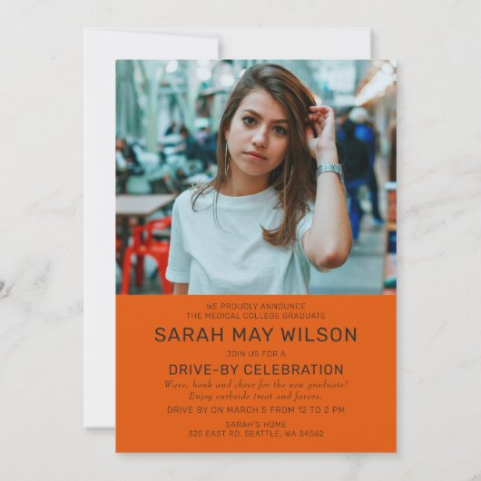 Invitation Orange Moderne Script Diplômé Deux Photos Conduite (Dos)